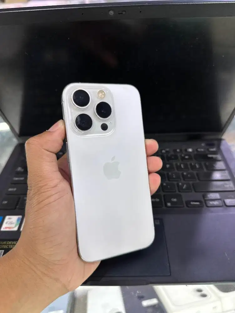 Iphone 15 pro 256 cukai