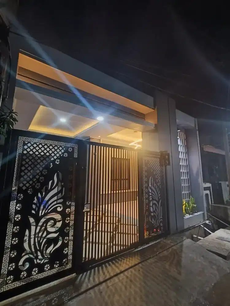 Rumah Baru  Dasana Indah  Bebas Banjir, 100 Meter Dari Gerbang Utama