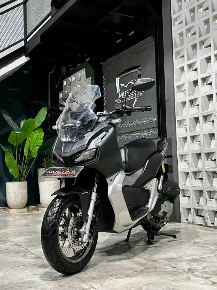 Honda adv 150 2022