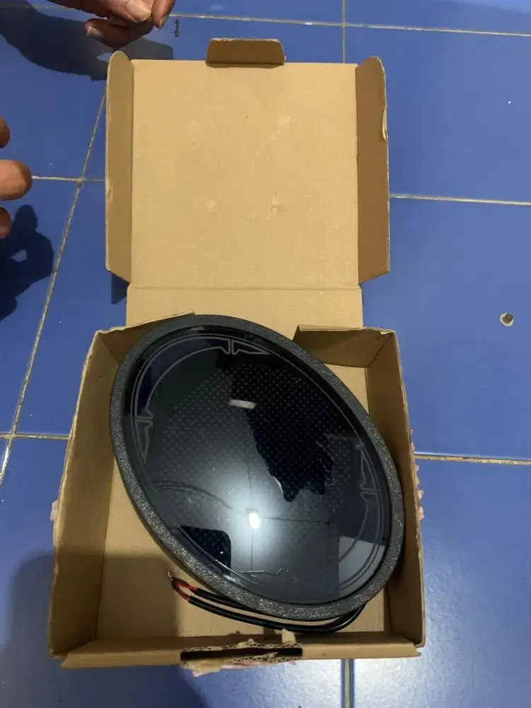 Emblem custom untuk toyota reborn barang baru edisi tidak jadi pake