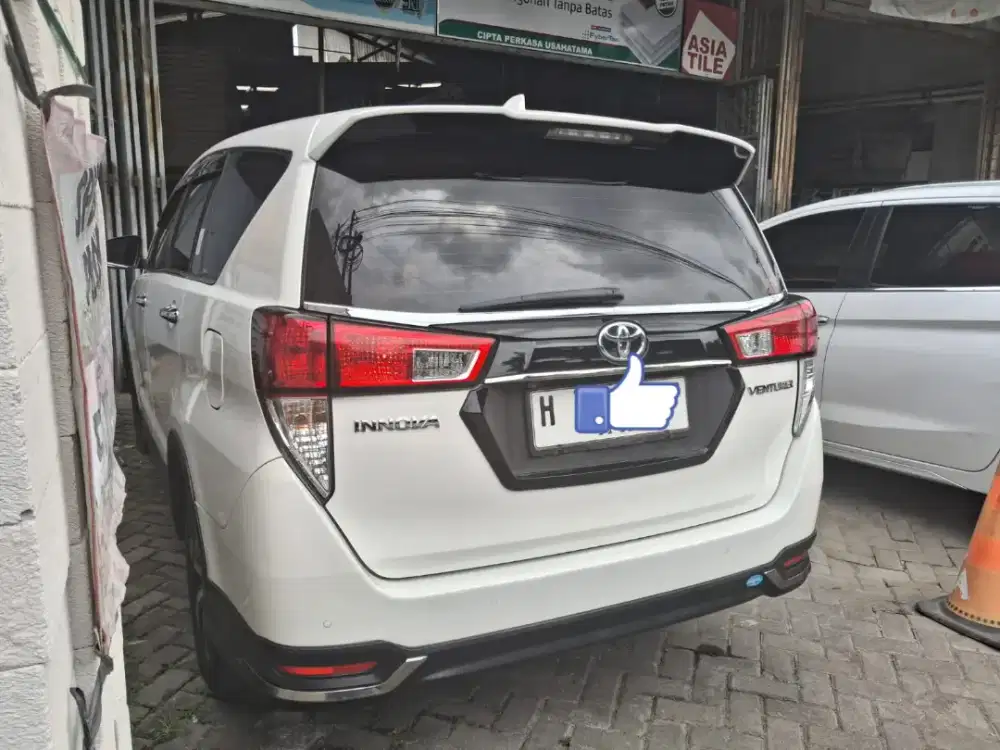 Innova Venturer Tahun 2020 Matic Putih