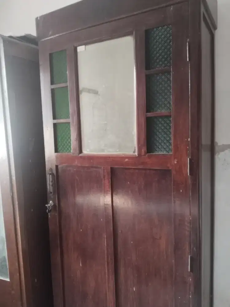 FS lemari bahan jati asli