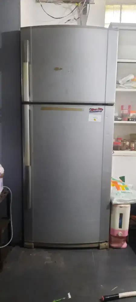 Kulkas 2 Pintu (Besar)