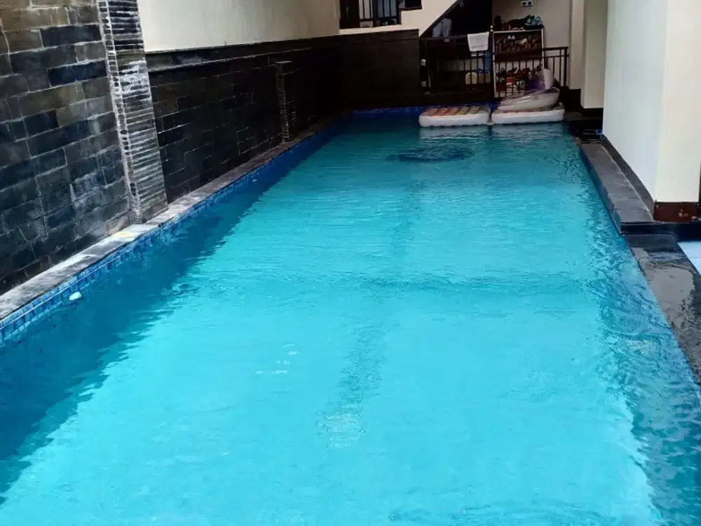 Jual Cepat Rumah mewah 3 Lantai ada kolam renang di setra murni dekat tol Pasteur dan Univ. Maranatha Bandung Utara