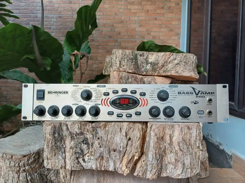 Jual Cepat Behringer BASS V-AMP PRO