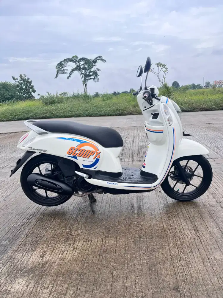 HONDA SCOOPY 2016 KM RENDAH 12RBUAN PAJAK ON LIKE NEW