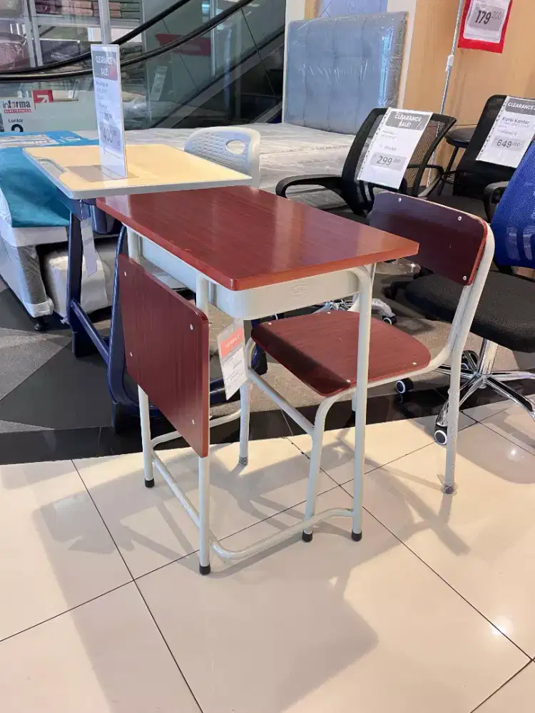 Meja sekolah set