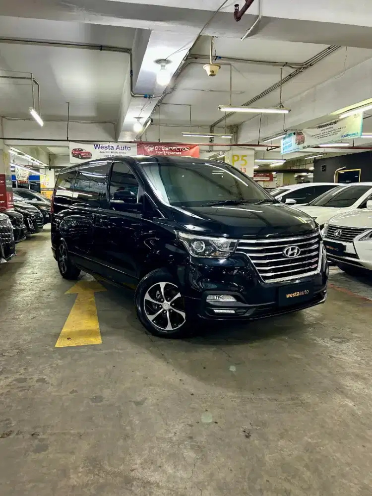 Low KM New Hyundai H1 2.5 Royale Diesel CRDI AT 2019 Istimewa 2020