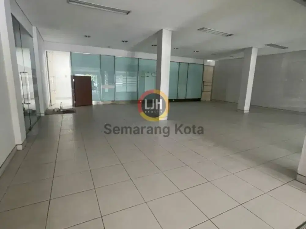 Bangunan kantor di jalan Majapahit
