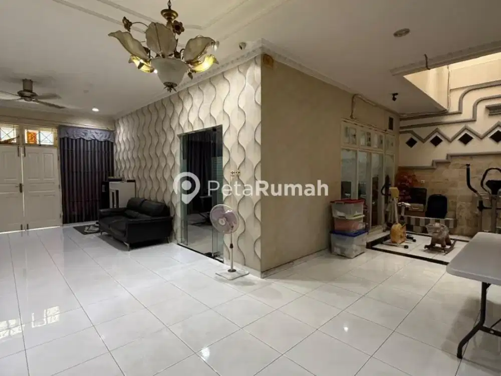 Dijual Villa Mewah Komplek Emerald Garden (Indra & Vincent)