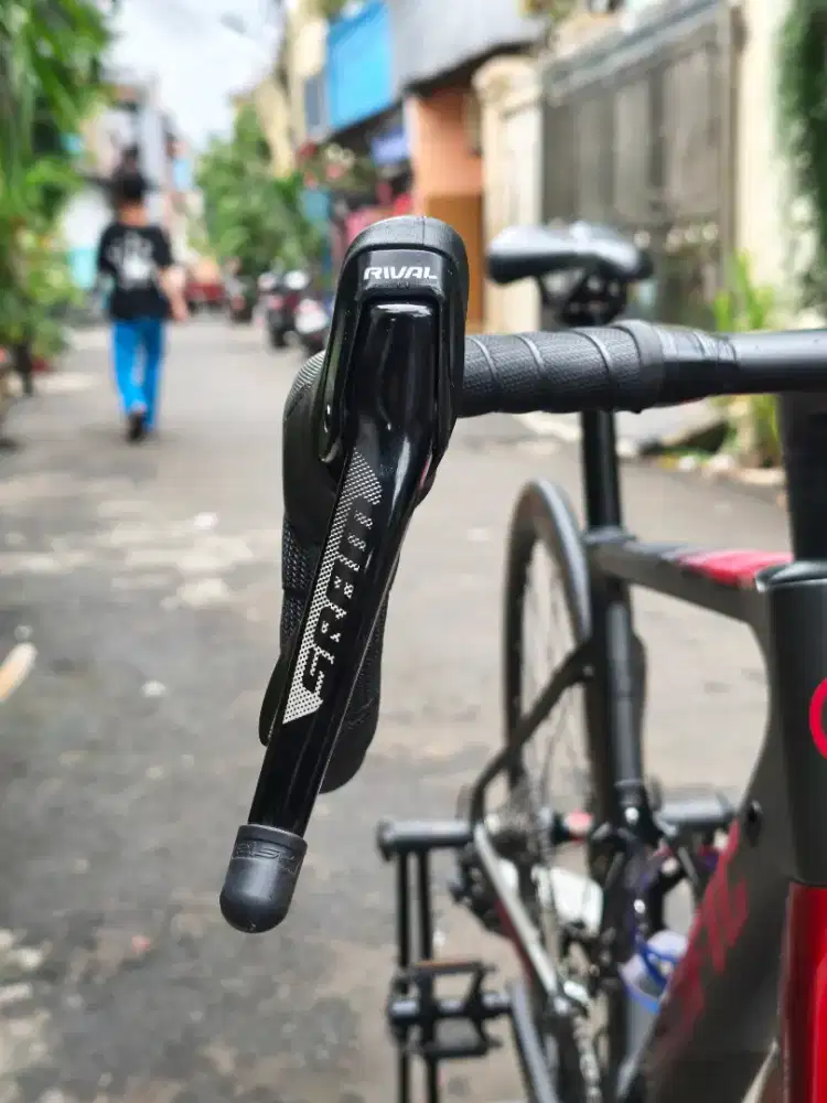 Road bike pacific spectre 6.0 carbon clean look