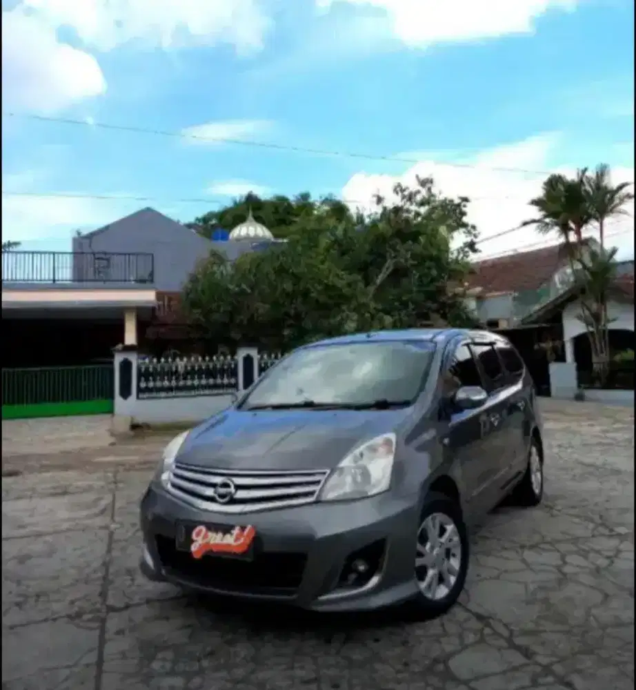 Grand Livina 1.5 Ultimate AT