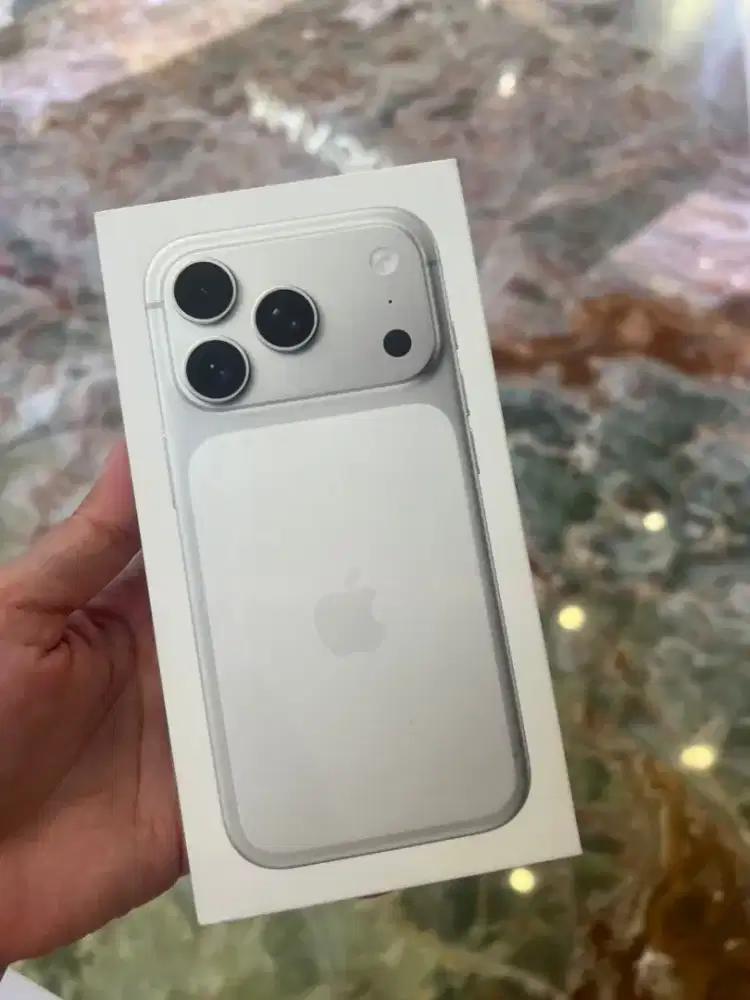 Iphone 17 Promax silver 256GB NEW Kredit Mudah dan singkat.