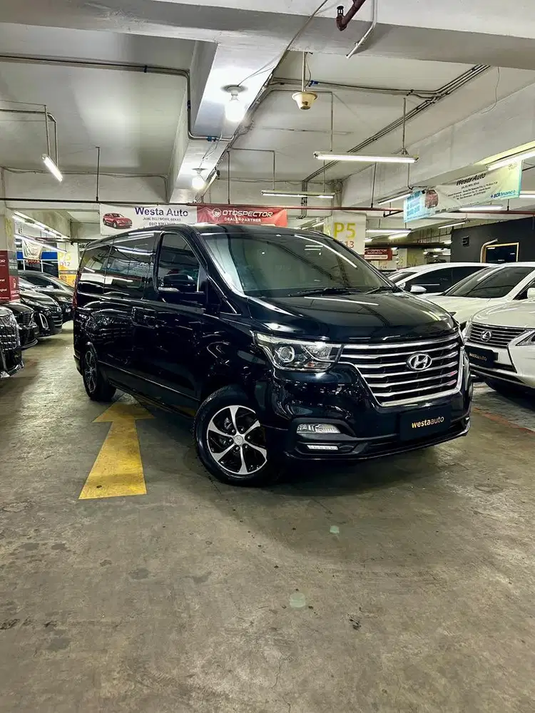 Low KM New Hyundai H1 2.5 Royale Diesel CRDI AT 2019 Istimewa 2020