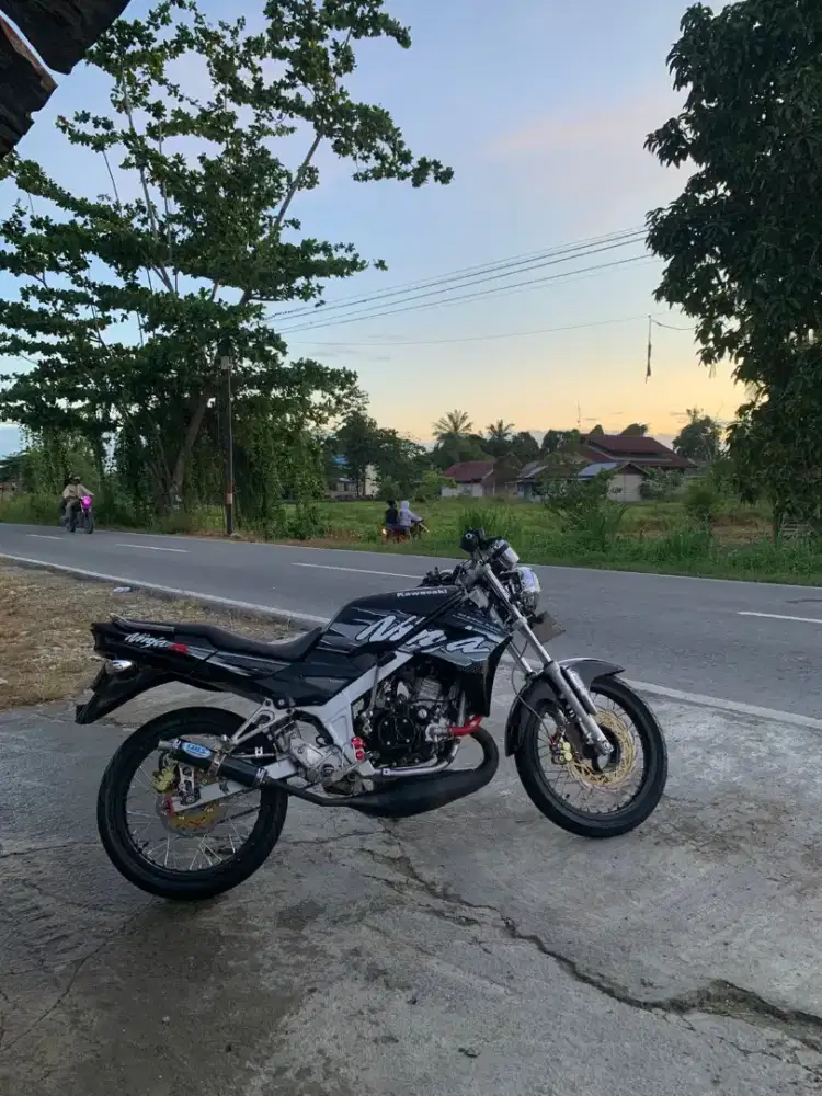 Kawasaki ninja J (kis) tahun 2003