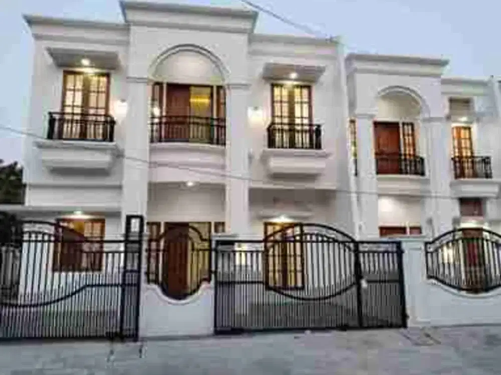 rumah baru Hoek 2lt duren sawit - Raden inten