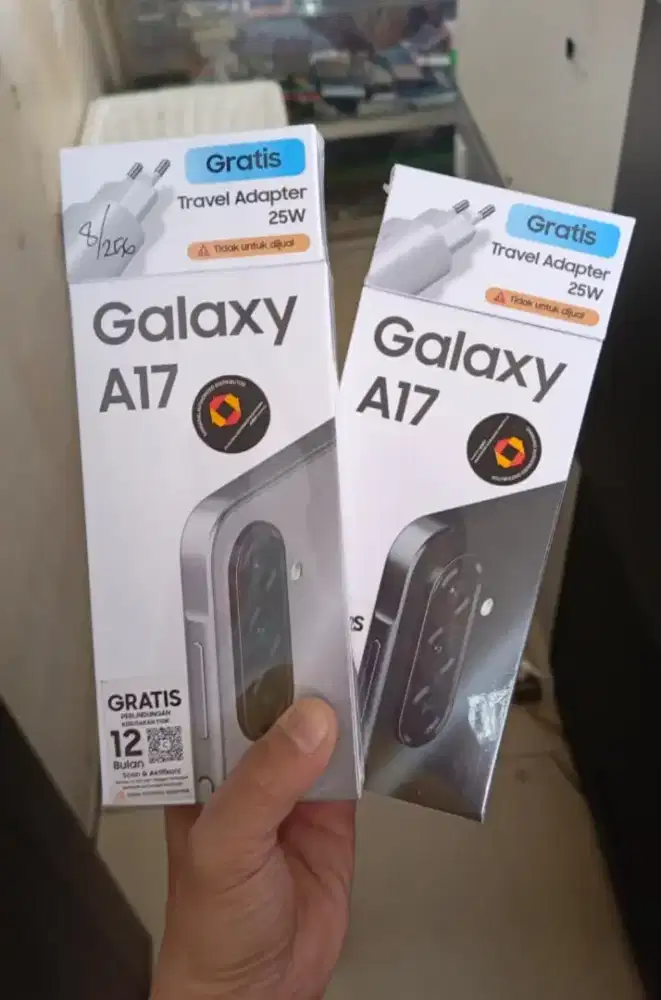 Smartphone Samsung New Galaxy A17 LTE 8+8/256