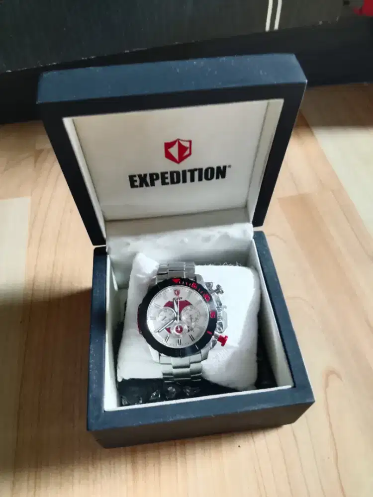 JAM TANGAN EXPEDITION