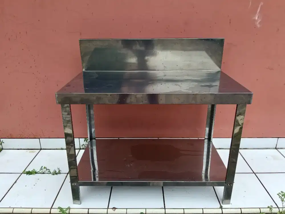 Di jual cepat & murah Meja Stainless Steel