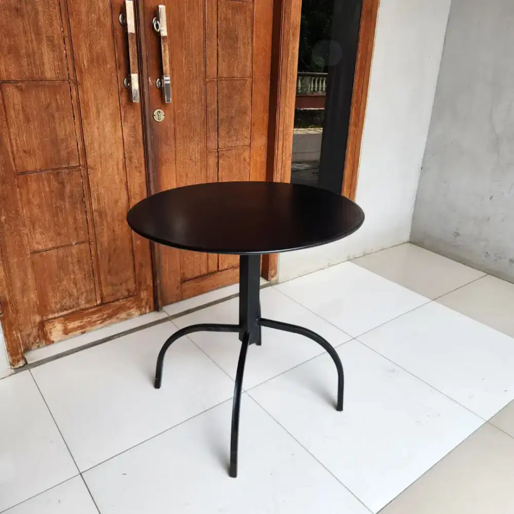 Meja ex Cafe - Meja ex Resto M23