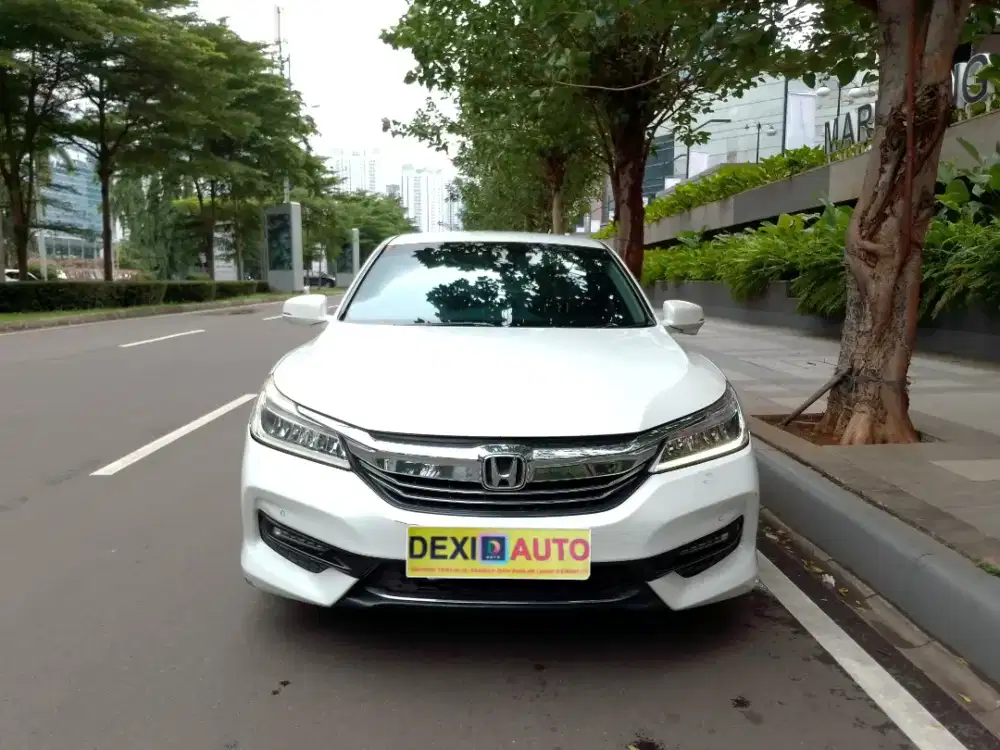 (KM50000) HONDA ACCORD VTI-L 2018 NIK 2017 ISTIMEWA KM RENDAH