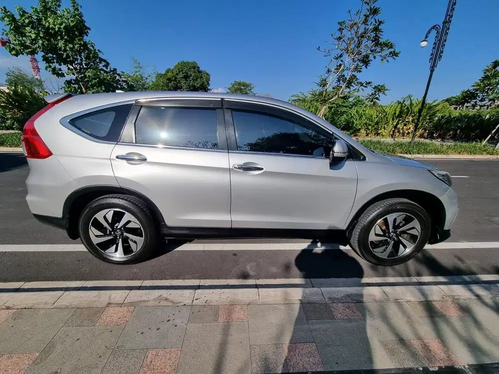 Mobil crv prestige tahun 2015