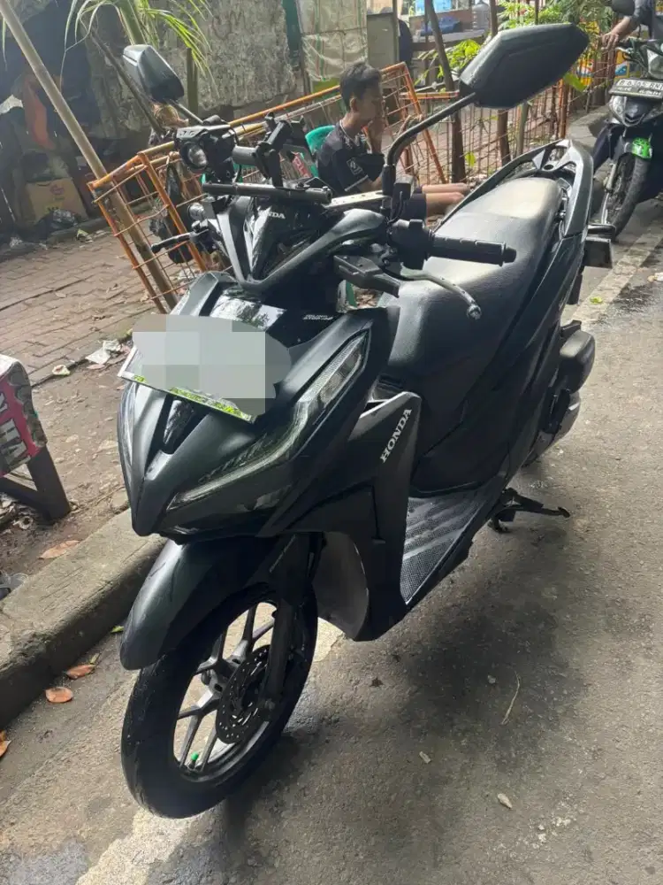 Jual cepat vario 125 type ISS tahun 2022 black matte