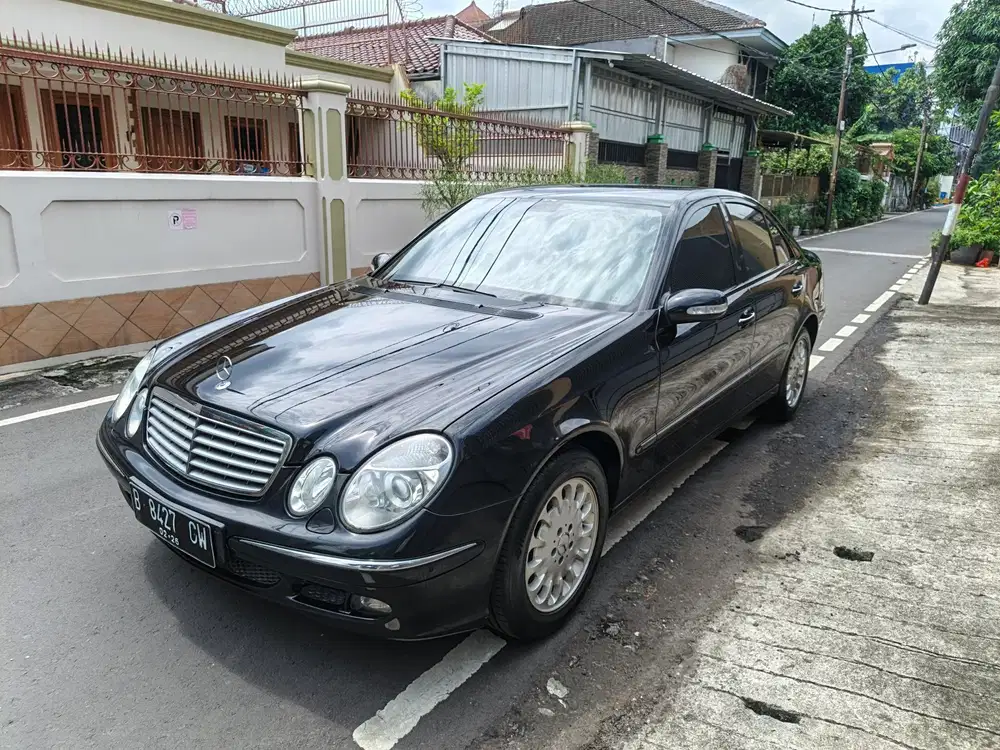 Mercedes-Benz E280 2006 Bensin