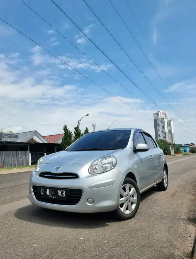 FIRST HAND OWNERSHIP FULLSET. NISSAN MARCH XS 1.2 MATIC 2011 TERAWAT