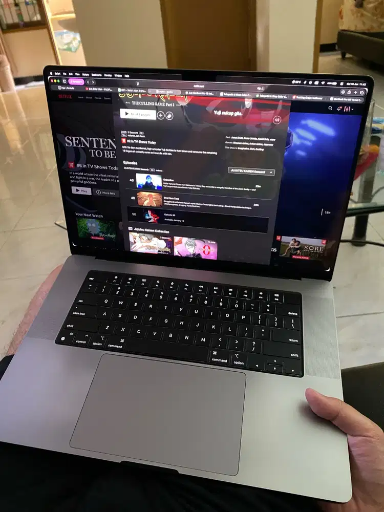 MacBook Pro 16 Inci 2021 M1 PRO 16/512 GB