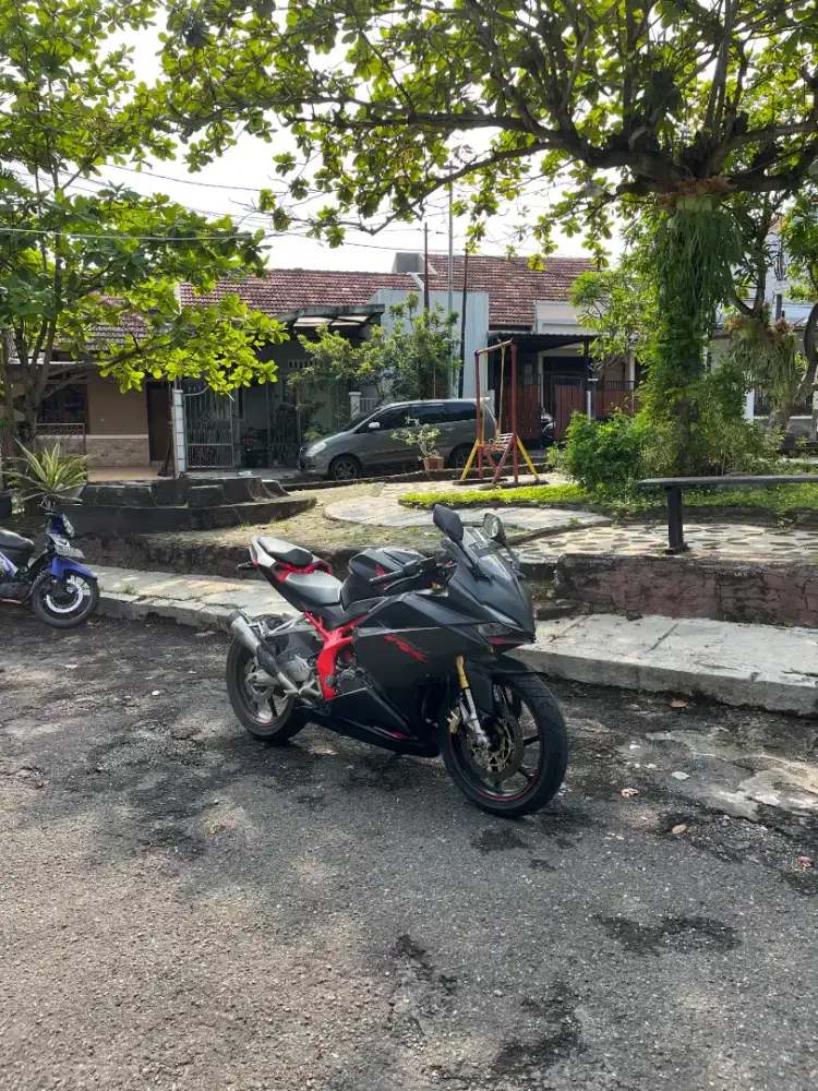 CBR 250 RR 2020 hitam doff