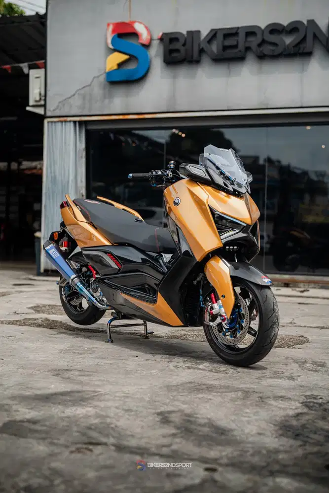 YAMAHA XMAX MODIF zx r6 z9