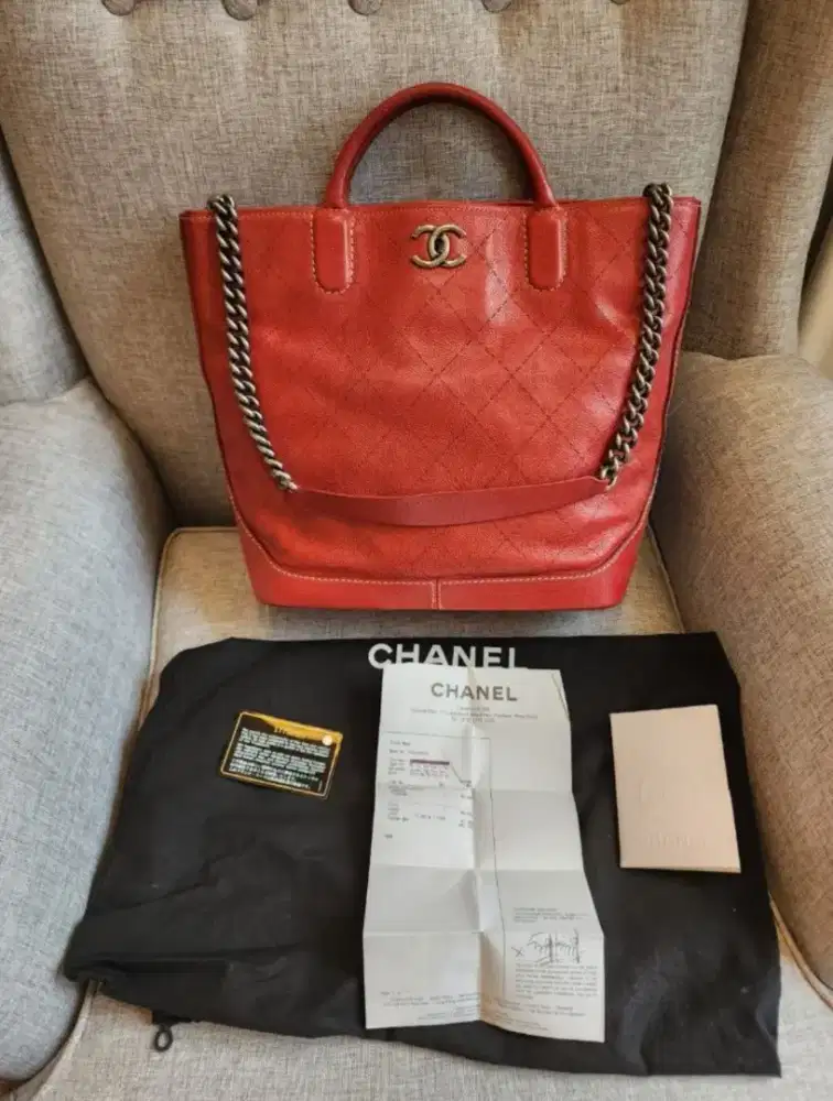 Chanel Gabriel Bucket Caviar Skin Authentic