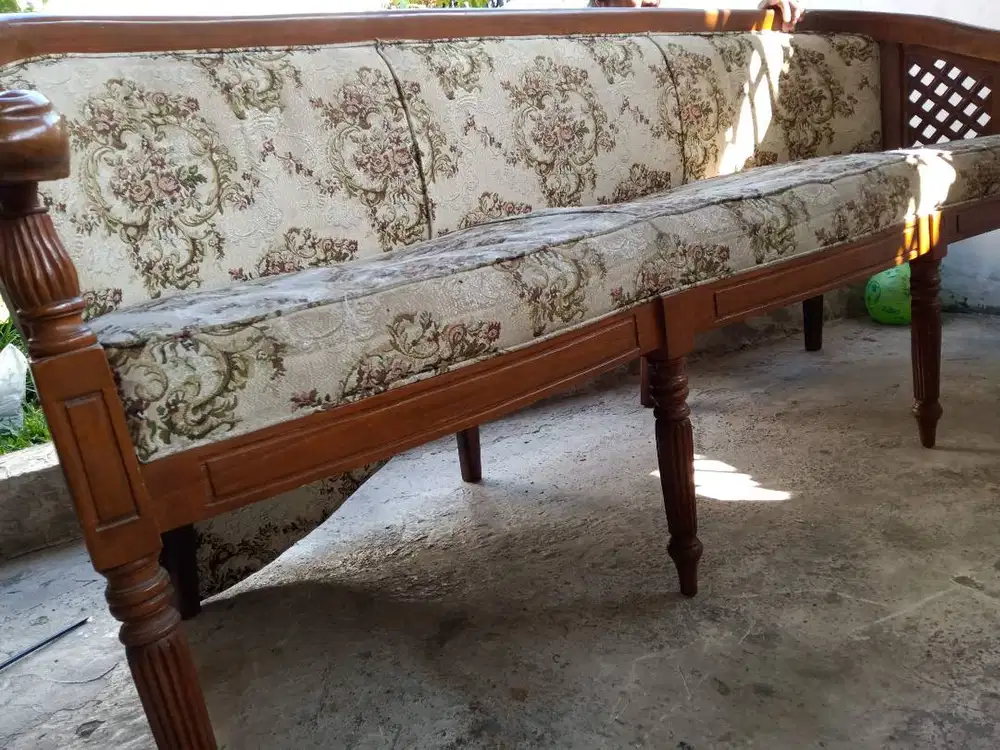 Kursi Kayu Reparasi Bekleed ganti cover kain bludru oscar