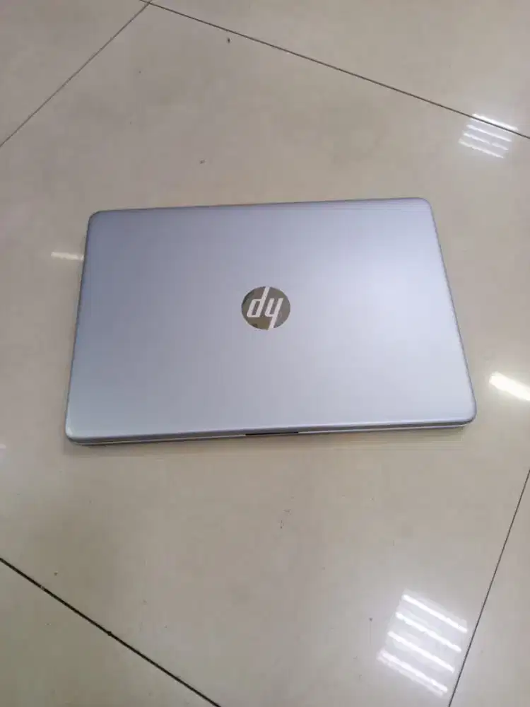 Hp pavilion 14s core i5 1240P