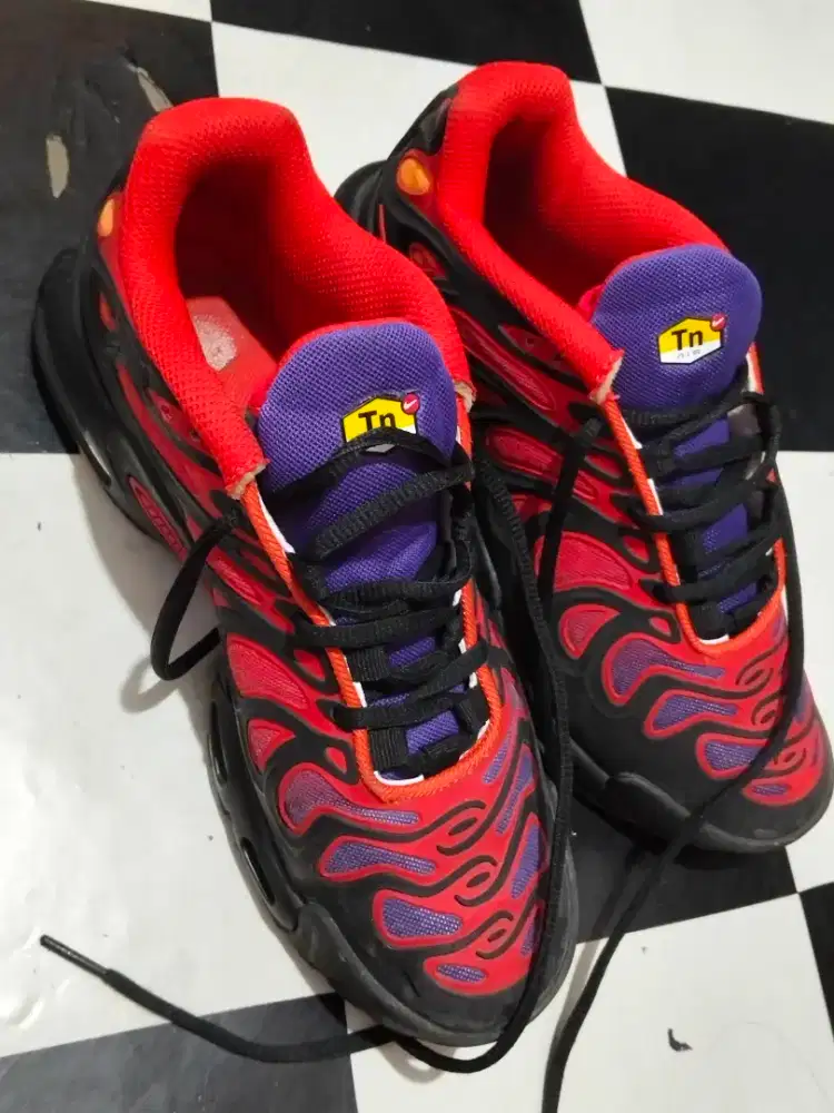 Nike TN bekas pribadi