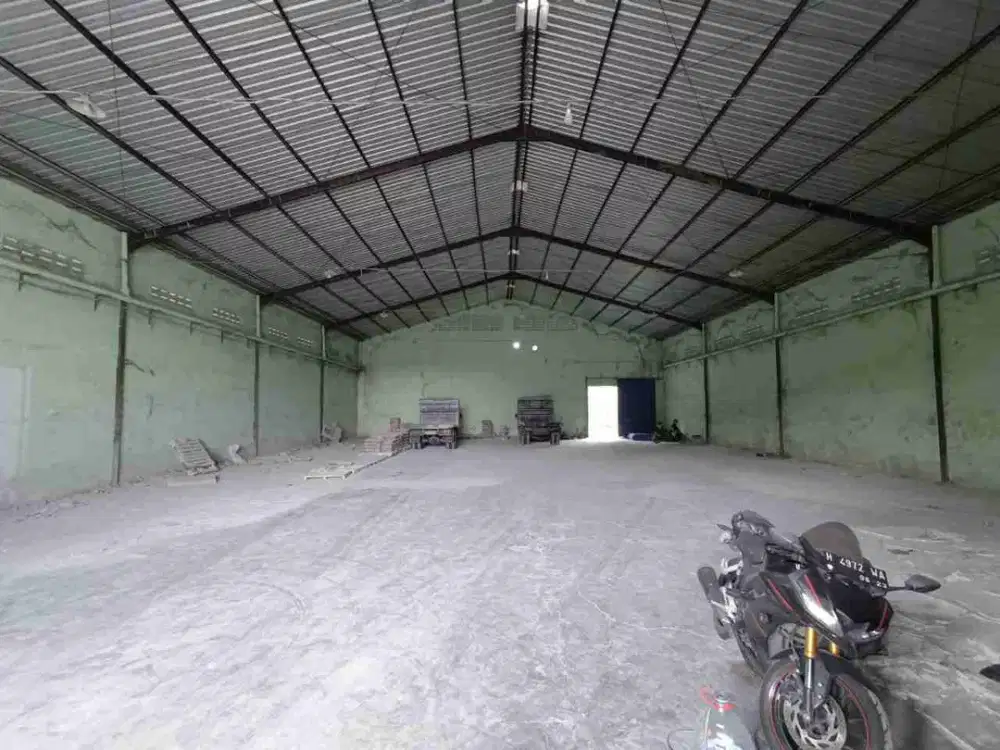 Gudang Murah Akses kontainer Di Sukoharjo