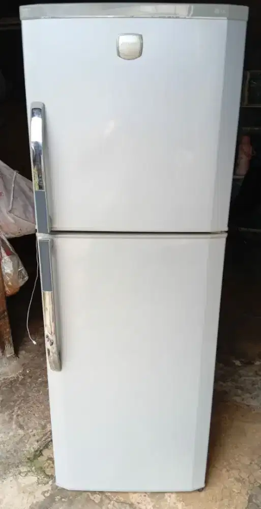 Jual kulkas 2 pintu lg normal