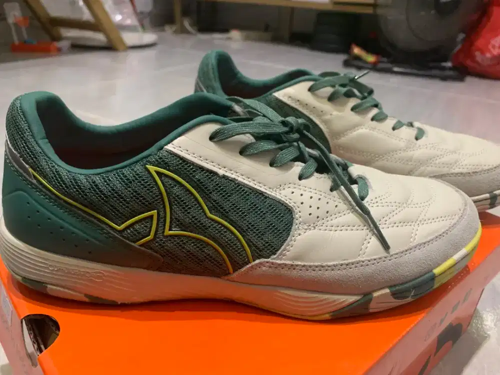 Sepatu Futsal ORTUSEIGHT JOGOSALA VANQUISH