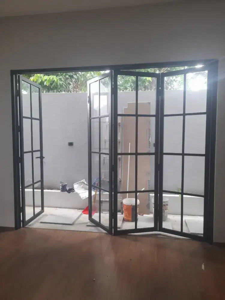 Pintu lipat alumunium