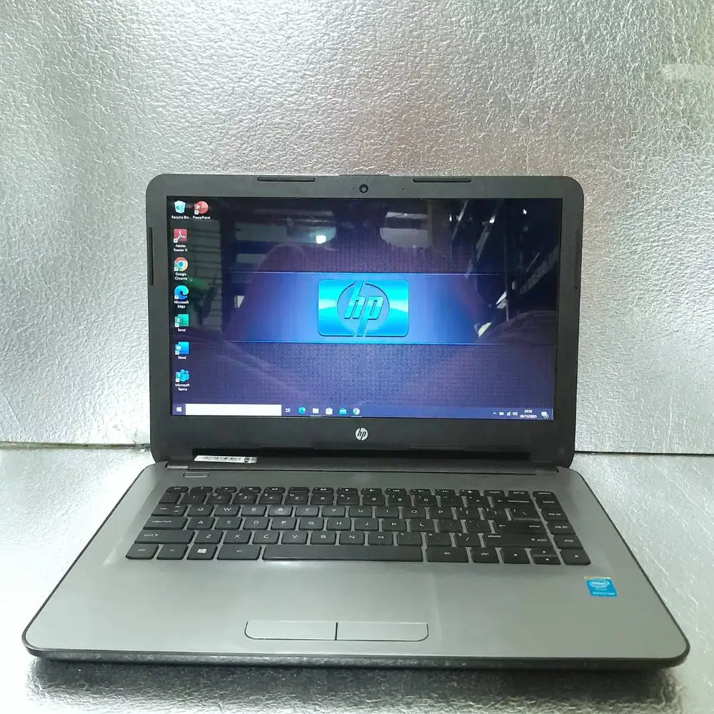 Hp 14 pentium 3825U ram 8gb ssd 128gb