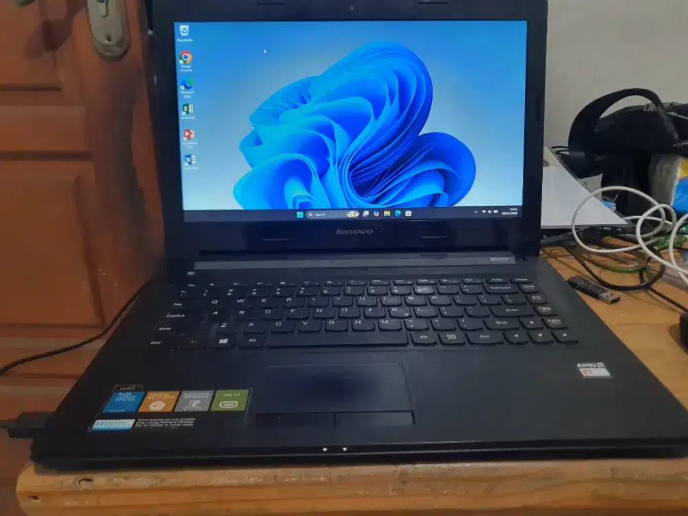 Laptop Murah Siap Pakai Sudah SSD Lenovo G40 Amd E1 Nego Bensin