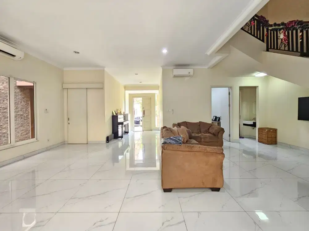 Rumah Full Renov, Siap Huni Goldfinch Gading Serpong