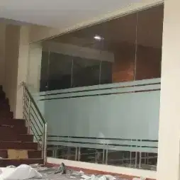 STIKER KACA / STICKER KACAFILM / KACA FILM / SANDBLAST ES SILVER POLOS