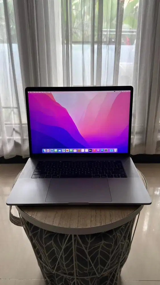 Macbook Pro Touch Bar 15 2017