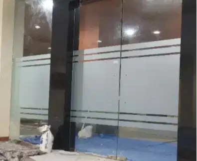 jasa specialis pasang kaca film hotel kacafilm kantor gedung panggilan