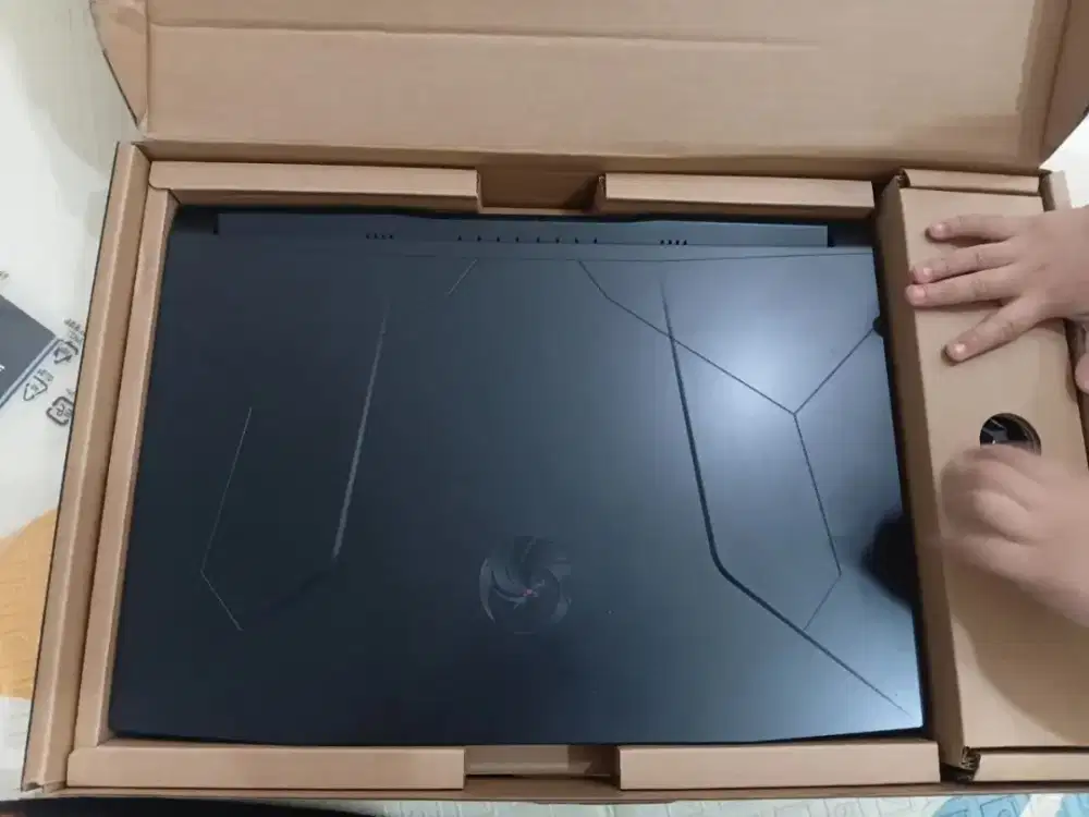 Laptop MSI bravo 15 AMD ryzen 5000 series