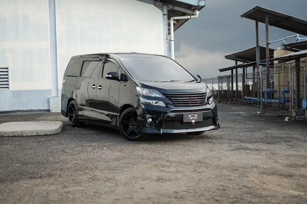 Toyota Vellfire ZG 2012