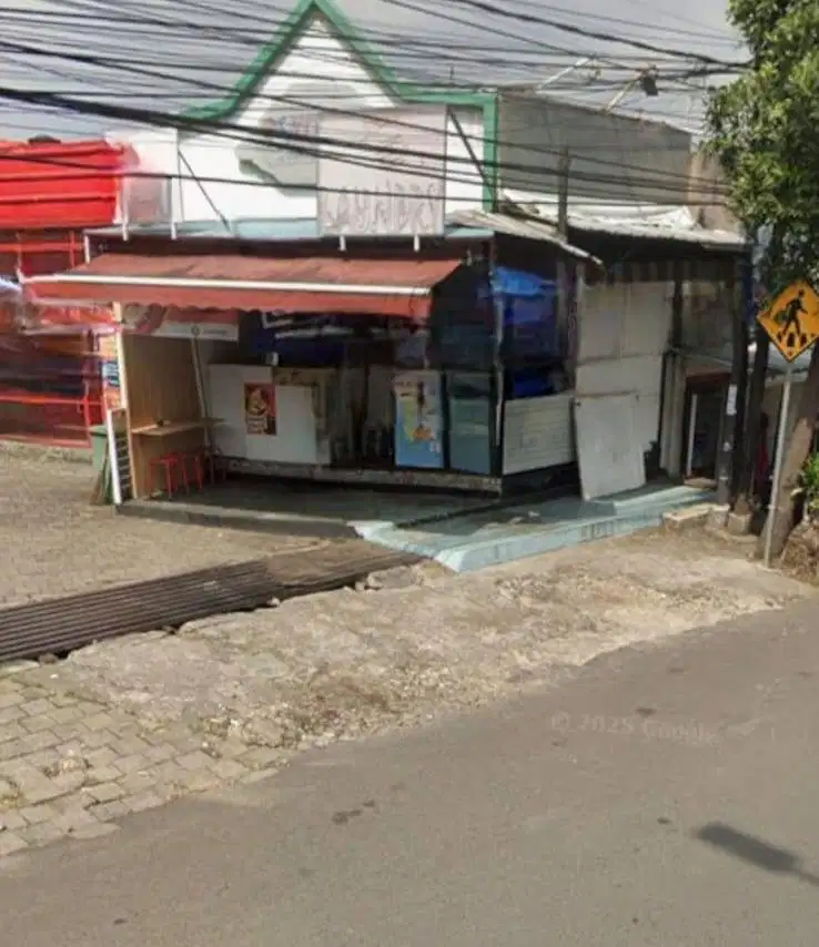 Outlet Strategis di Mainroad Dago Bandung