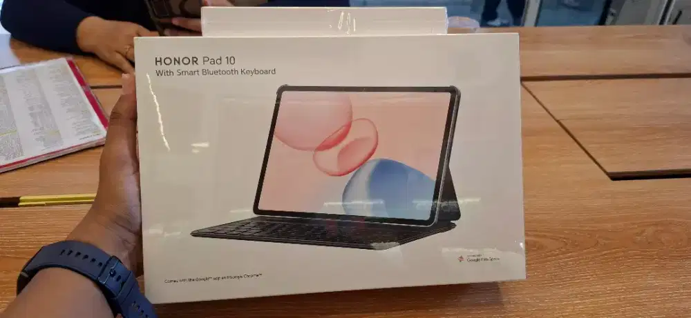 HONOR PAD 10 8+8/256 FREE KEYBOARD + PENCIL